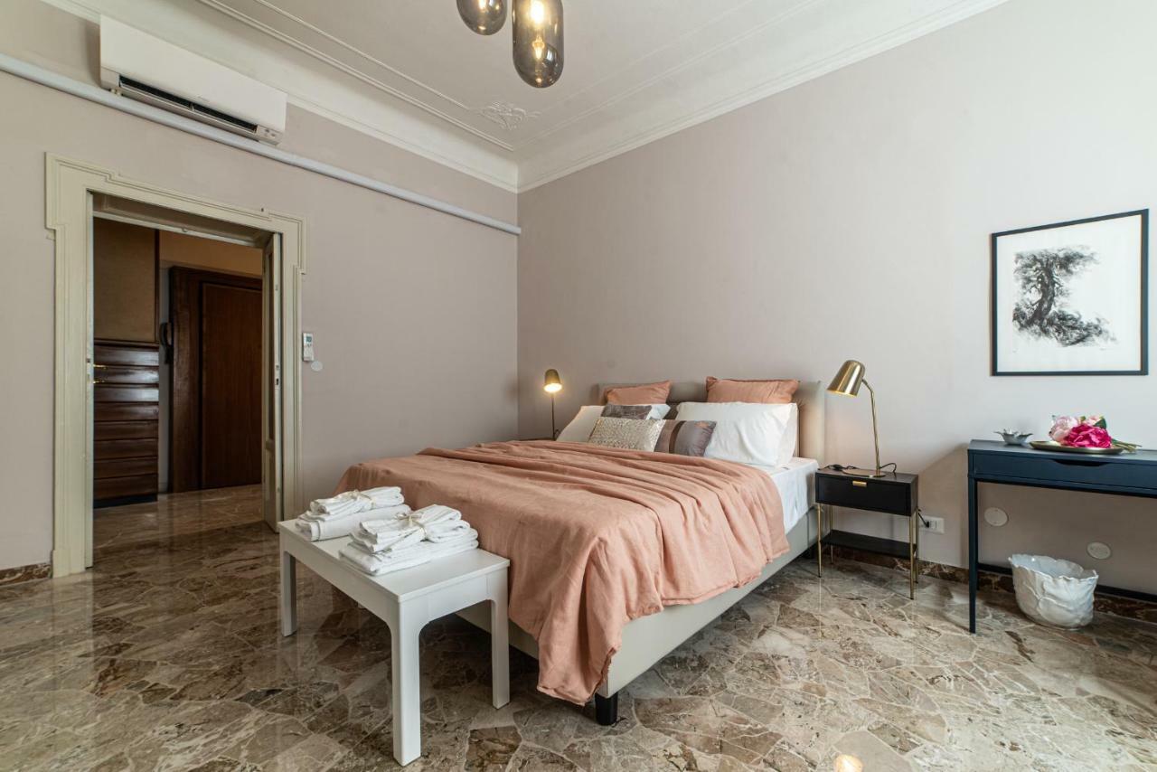Joivy Sophisticated 3-Bed Flat With Desk Apartman Milánó Kültér fotó