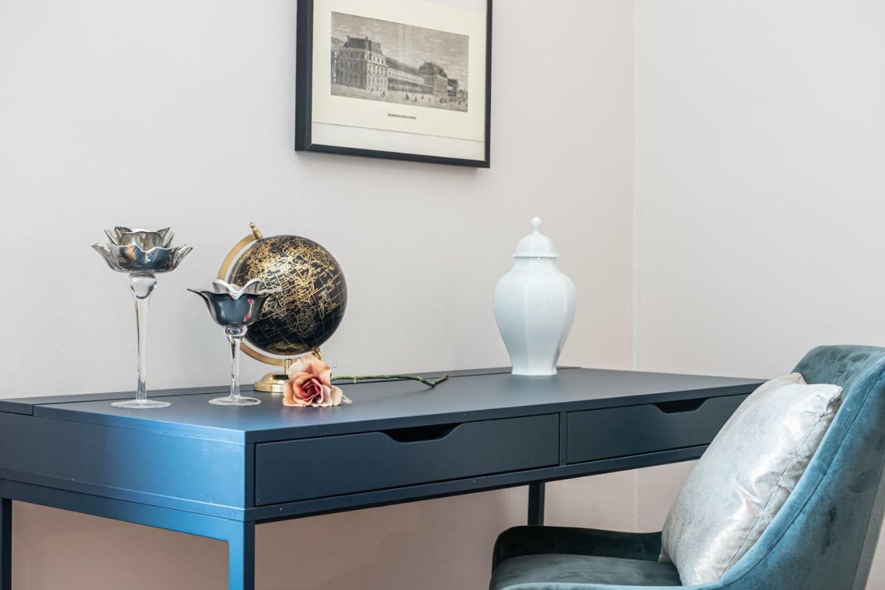 Joivy Sophisticated 3-Bed Flat With Desk Apartman Milánó Kültér fotó