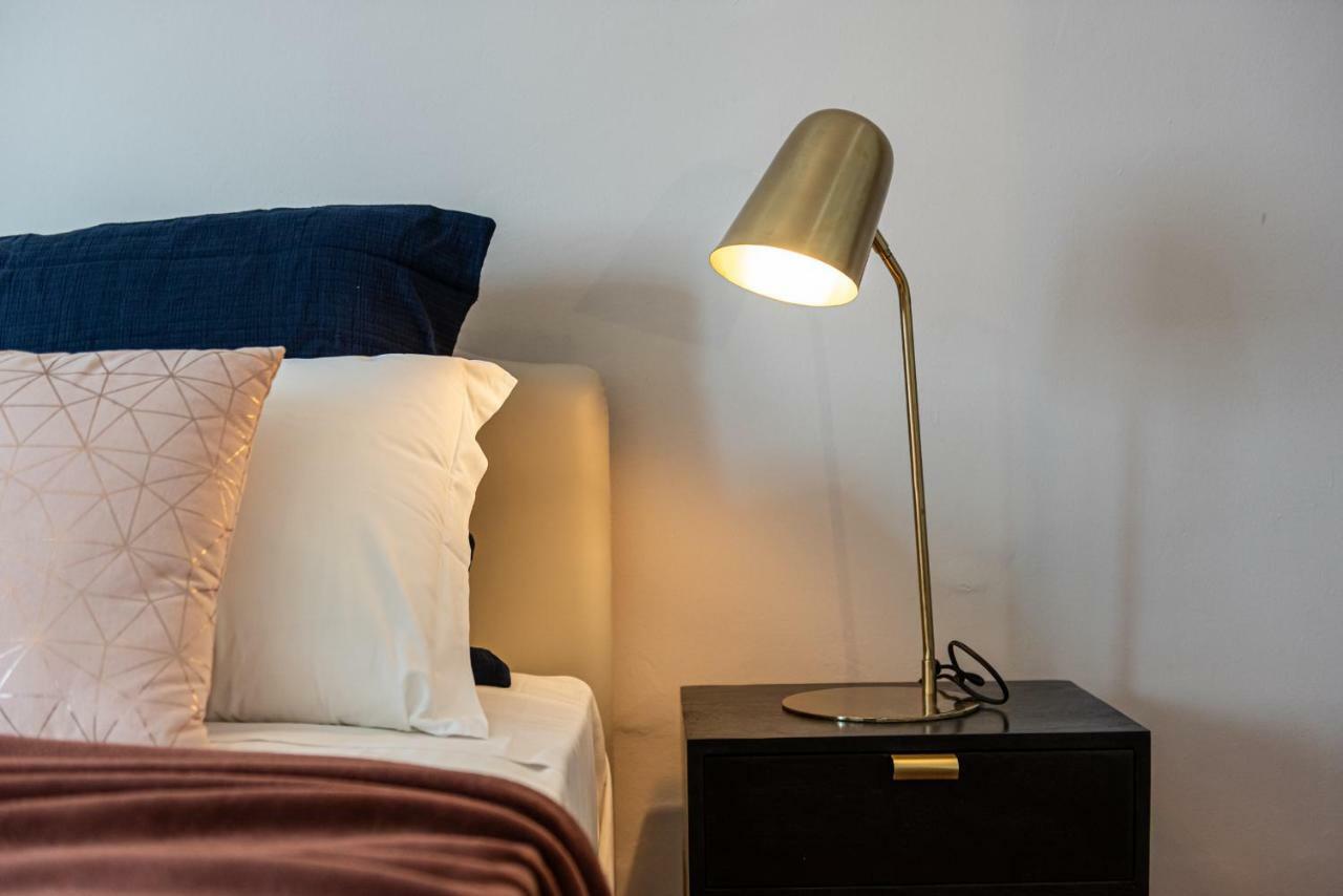 Joivy Sophisticated 3-Bed Flat With Desk Apartman Milánó Kültér fotó